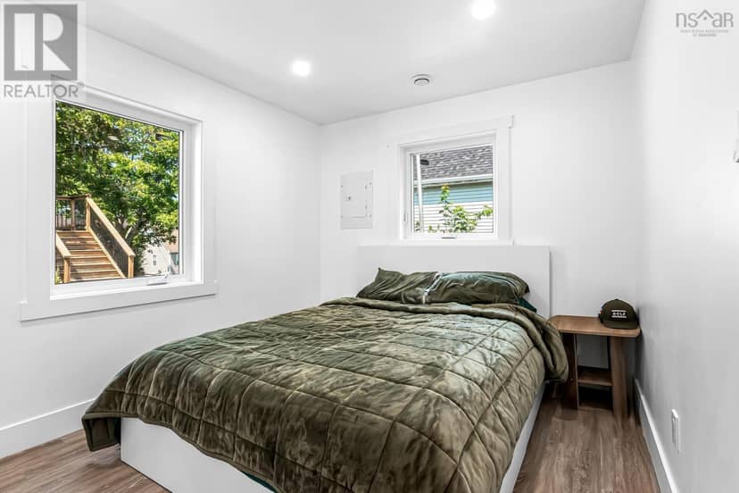 3581 Acadia Street — photo 4 of 39