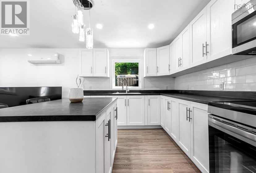 3581 Acadia Street — photo 9 of 39