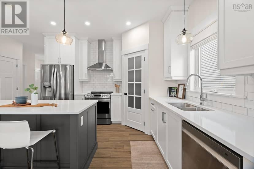 43 Brunello Boulevard — photo 21 of 40