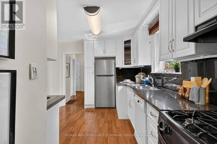 122 McGillivray Avenue, Toronto, photo 7