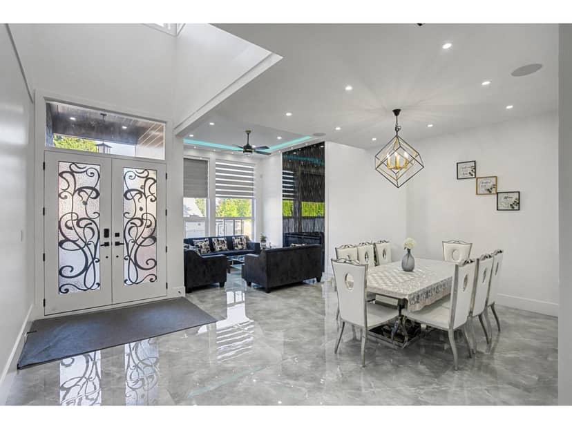 16035 10A AVENUE, Surrey, photo 3