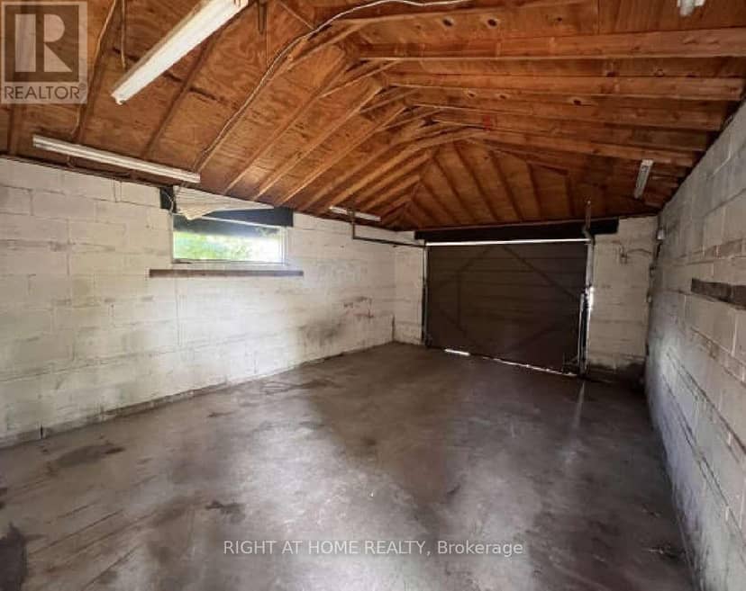 32 Brimorton Drive — photo 11 of 11