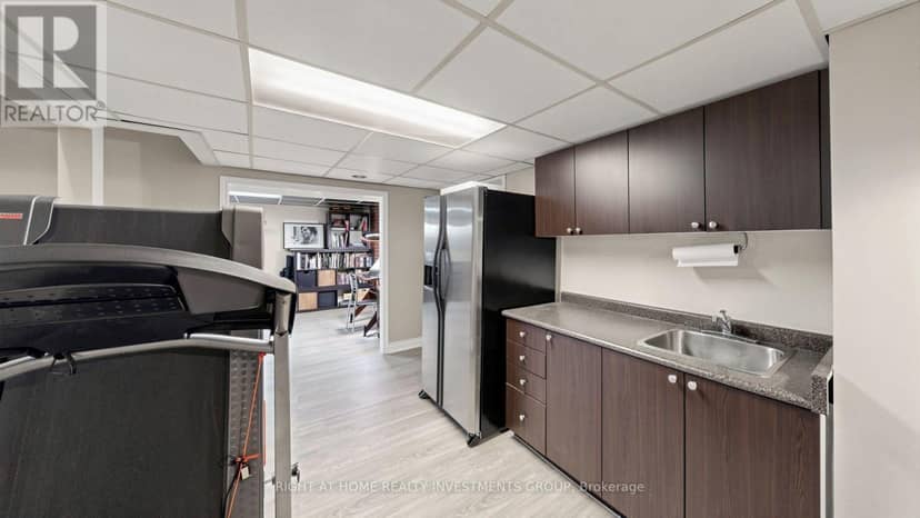 86 Burling Place — photo 32 of 40
