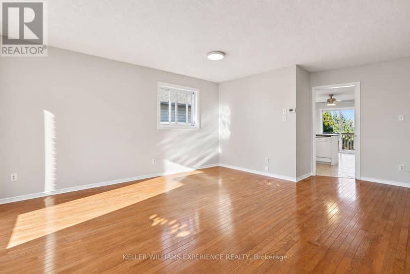 25 Nicholson Drive — photo 8 of 40