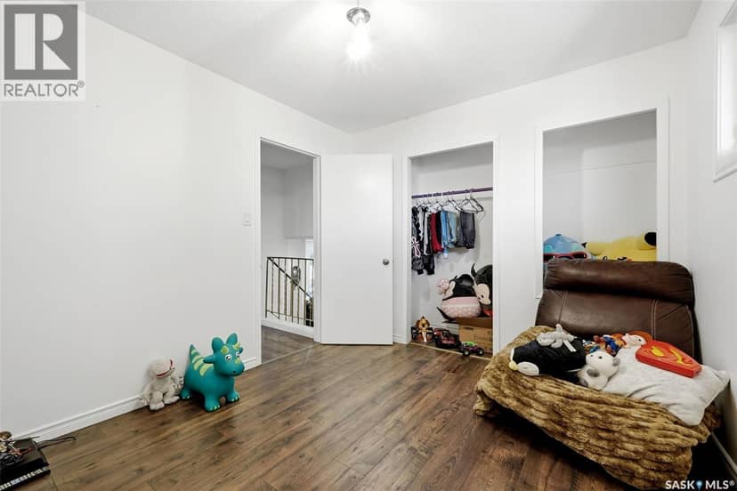 6610 Dewdney AVENUE — photo 18 of 37