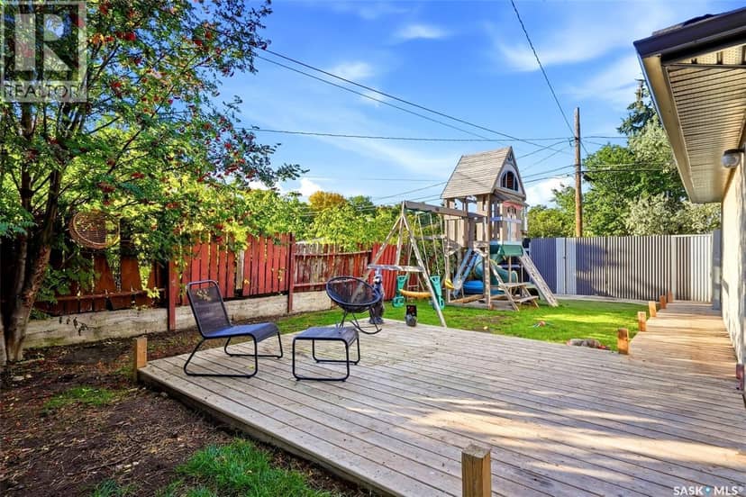 6610 Dewdney AVENUE — photo 34 of 37