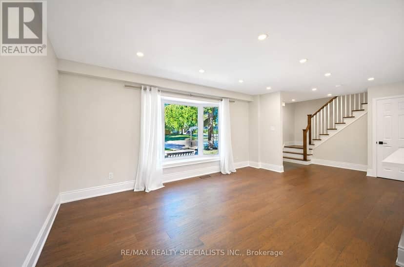 8 Culham Street — photo 10 of 40