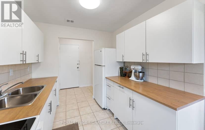 410 - 30 Allanhurst Drive — photo 13 of 27