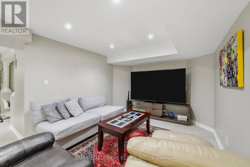 3605 Trelawny Circle — photo 33 of 40
