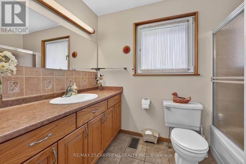 994 Barton Street — photo 21 of 40