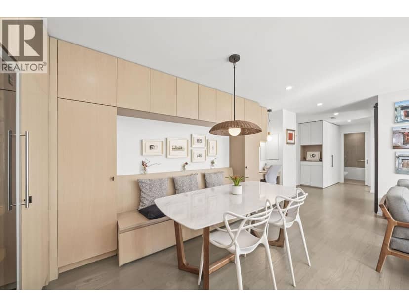 817 1445 Marpole Avenue, Vancouver, photo 6