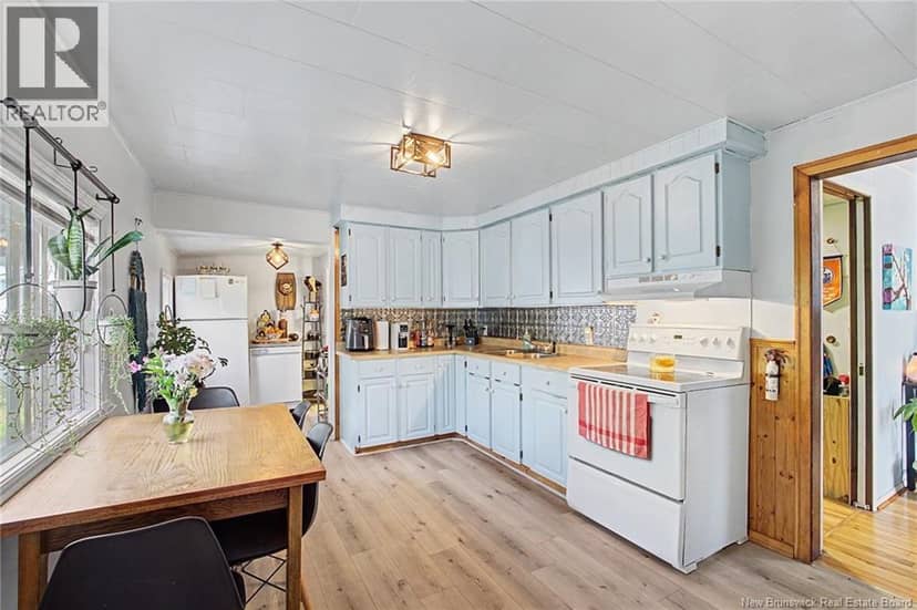 74 Chestnut Street — photo 18 of 40