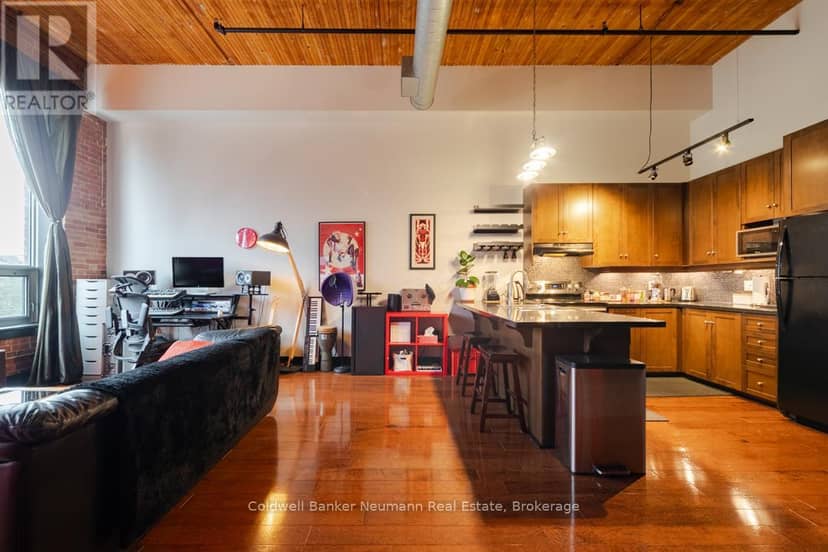 221 - 26 Ontario Street — photo 16 of 39