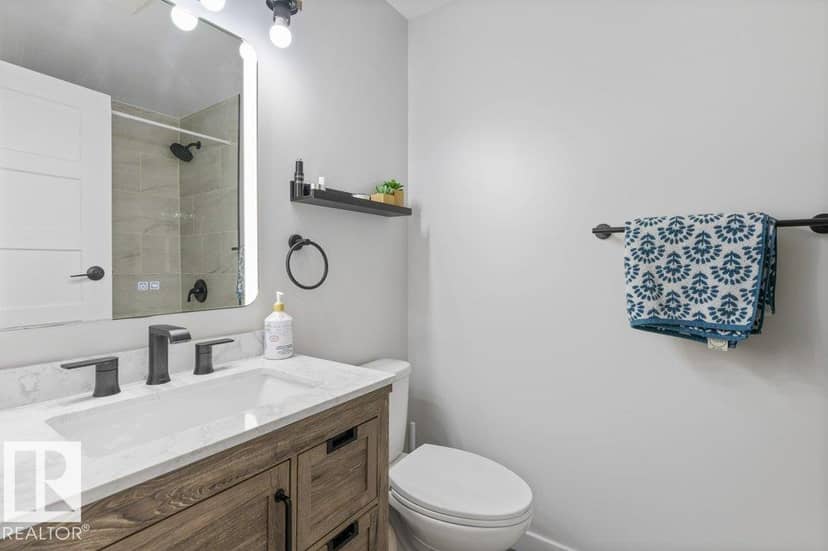 67 Arlington Dr — photo 16 of 40