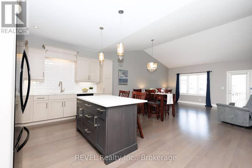 38 Sandalwood Common, St. Catharines, photo 6