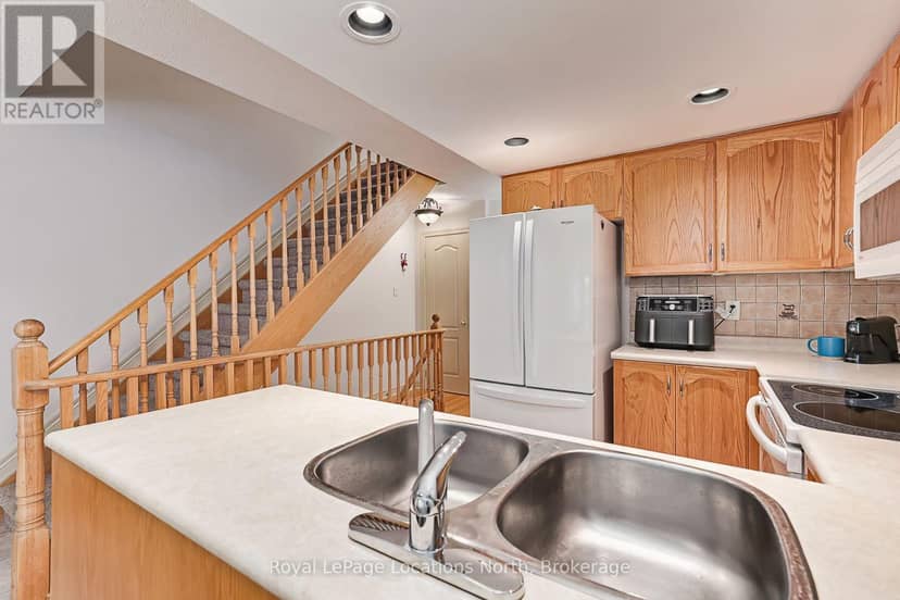 27 - 13 Raglan Street — photo 7 of 20