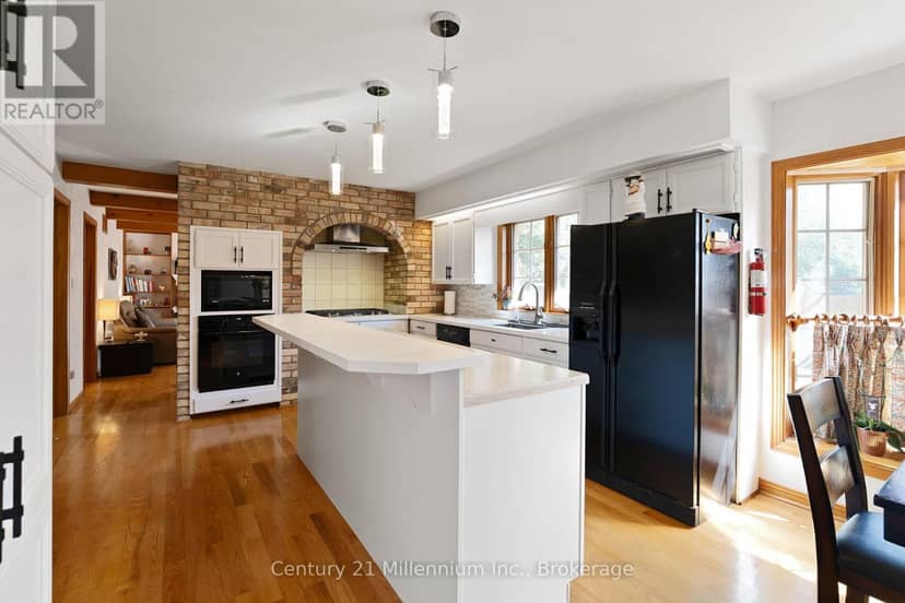 449 6th Avenue W — photo 26 of 40