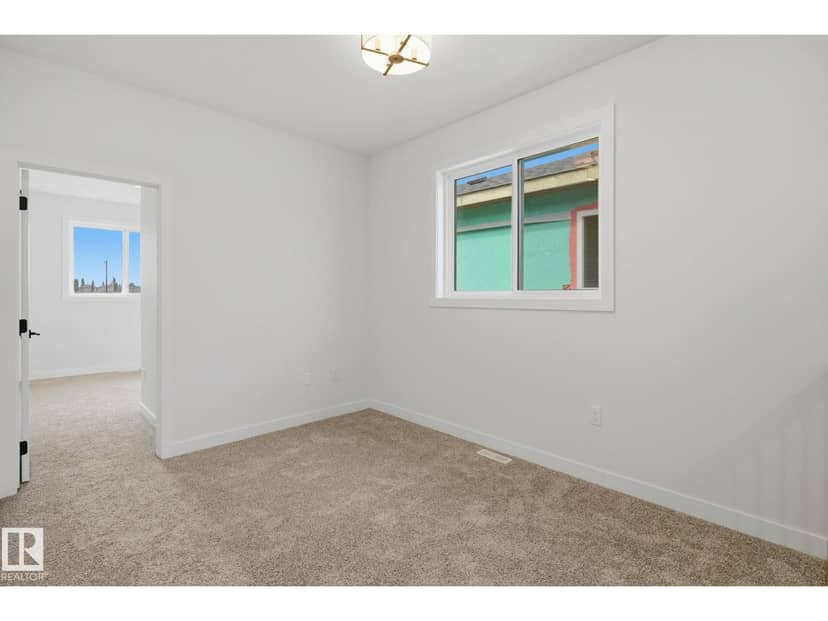 11 Tilia PL — photo 19 of 40