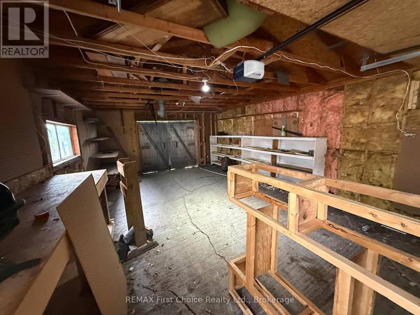 195 West River Road — photo 3 of 18