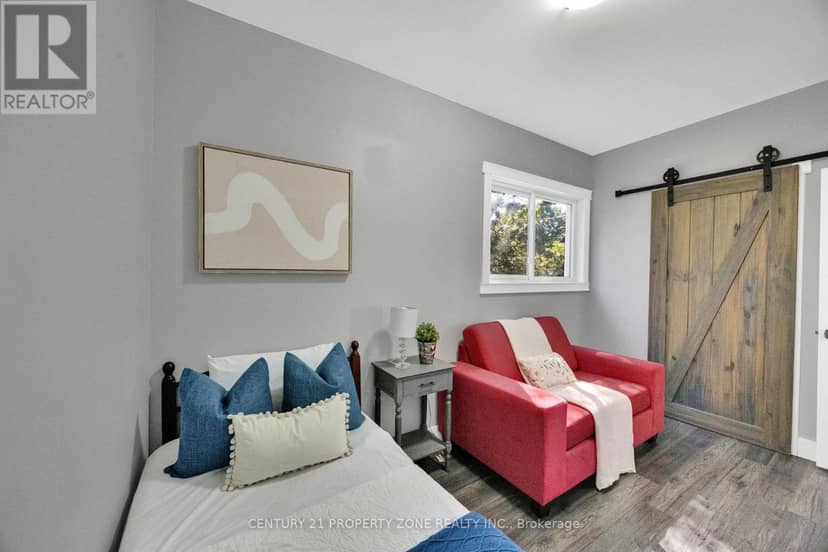 657 Piccadilly Street — photo 17 of 34