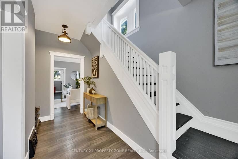 657 Piccadilly Street, London East, photo 6