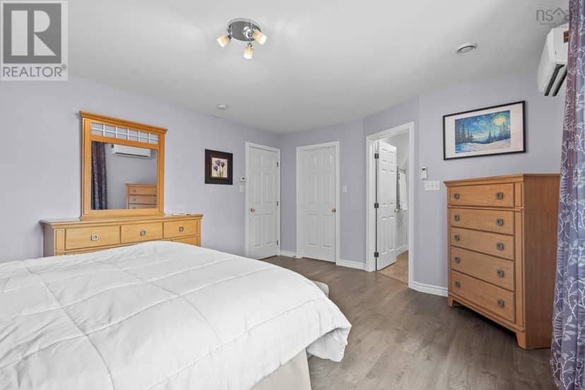 49 Westwood Boulevard — photo 25 of 40