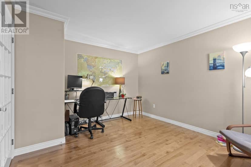 49 Westwood Boulevard — photo 18 of 40