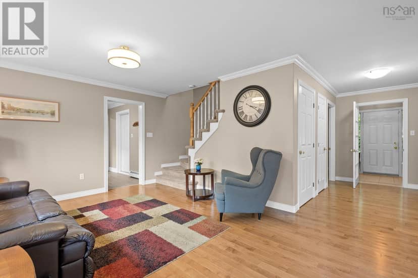 49 Westwood Boulevard — photo 12 of 40
