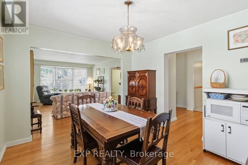 152 Hilda Avenue — photo 15 of 40