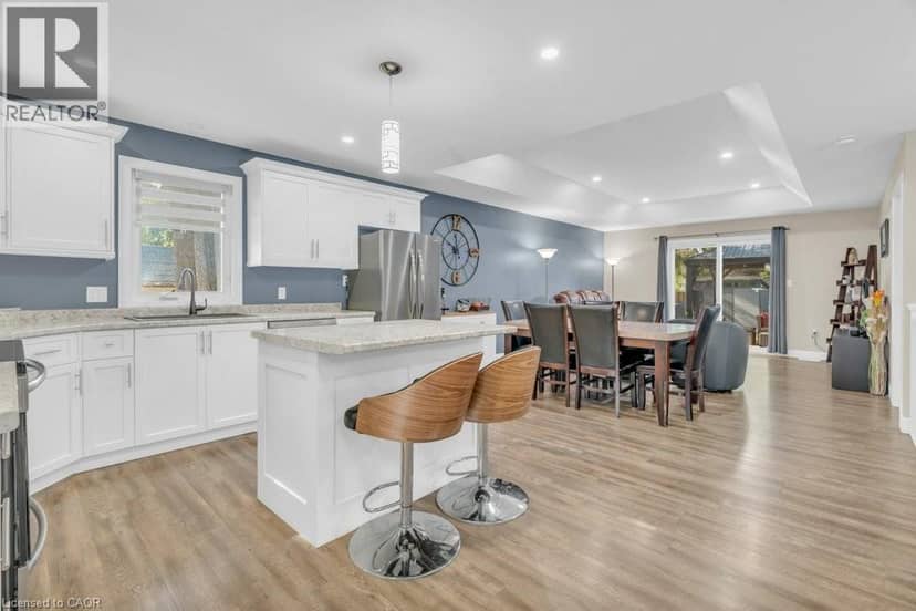 420 VICTORIA Street — photo 23 of 40