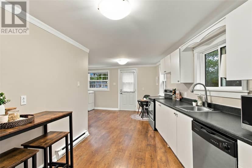 46 Beaumont Street — photo 9 of 27