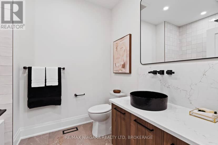 16 Accursi Crescent — photo 7 of 40