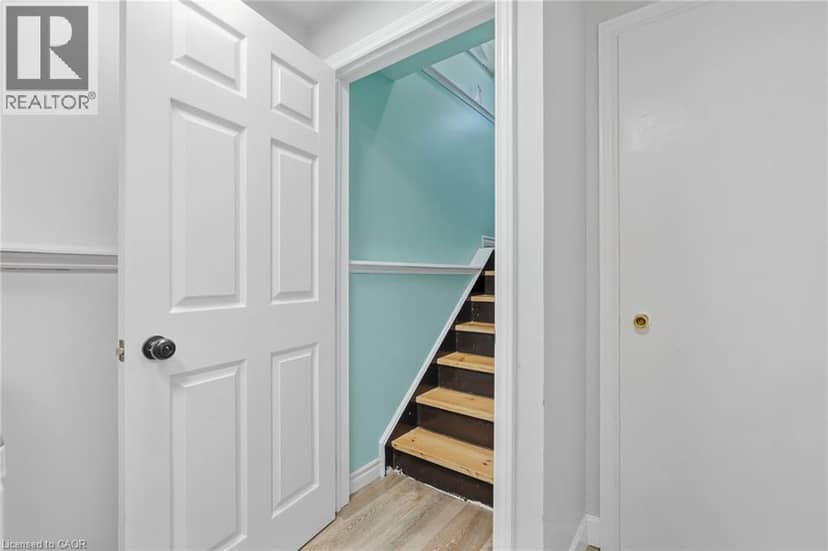 34 GRANTHAM Avenue S — photo 34 of 40