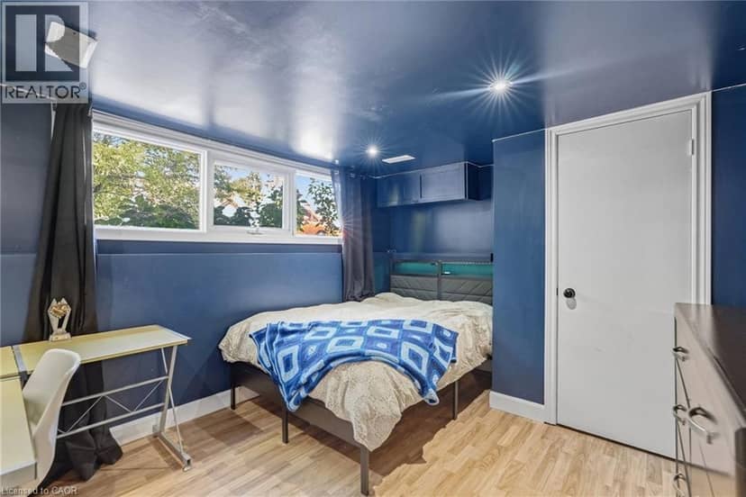 34 GRANTHAM Avenue S — photo 37 of 40