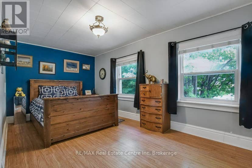 207 Waterloo Avenue — photo 12 of 23
