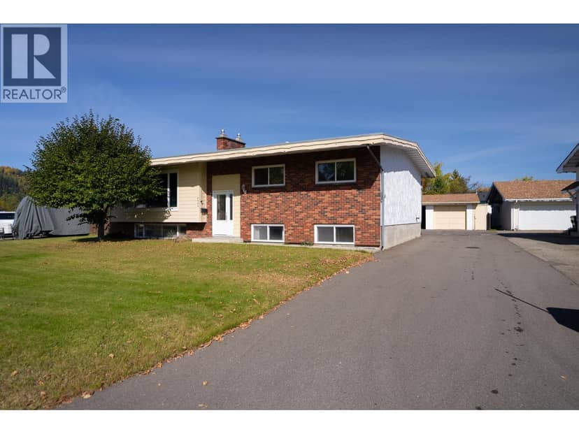 4334 EAGLENEST CRESCENT, Prince George