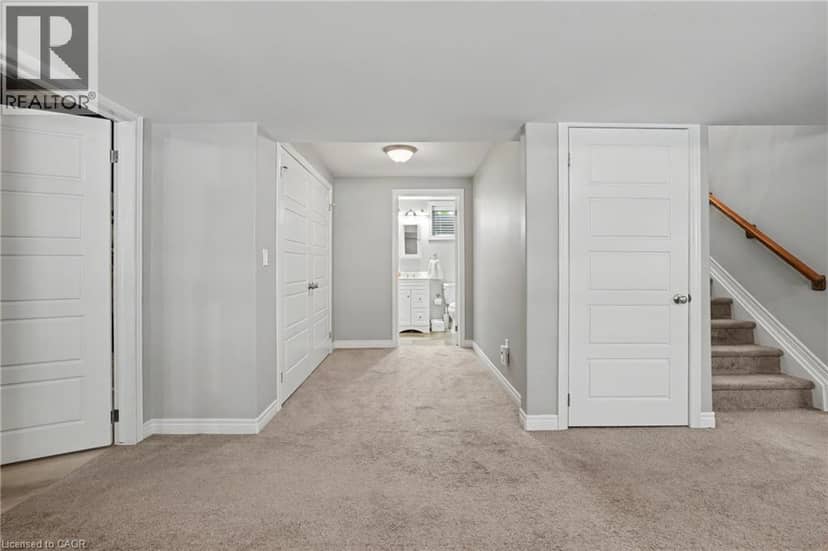 12 SILVERWOOD Avenue — photo 27 of 40