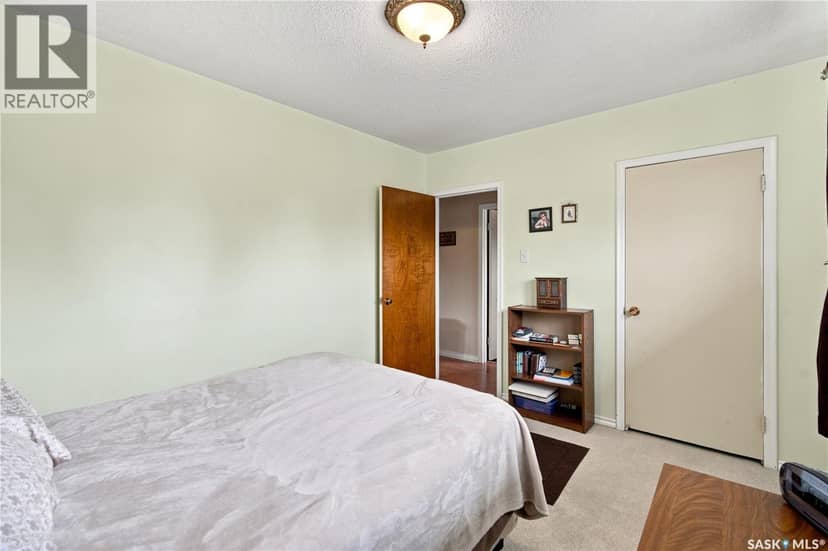 448 Robinson Street — photo 21 of 40