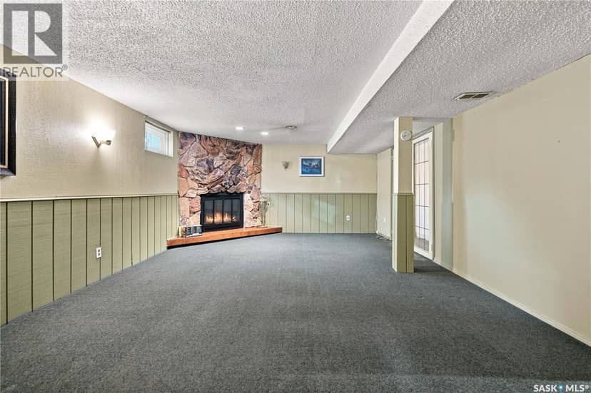 448 Robinson Street — photo 26 of 40