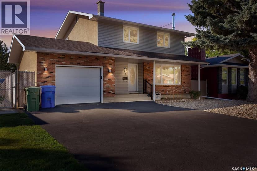 35 Litzenberger CRESCENT — photo 1 of 40