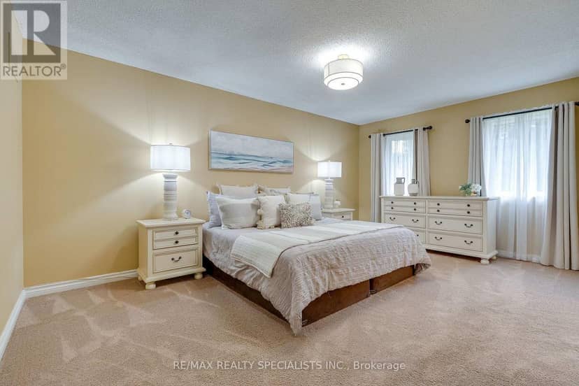 44 George Crescent — photo 21 of 40