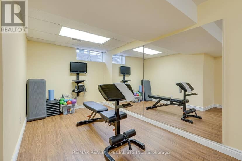 44 George Crescent — photo 33 of 40