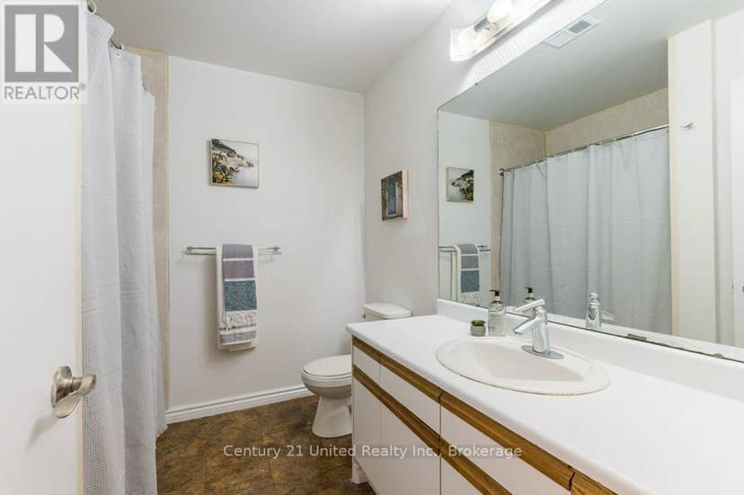 302 - 136 Ware Street — photo 18 of 27