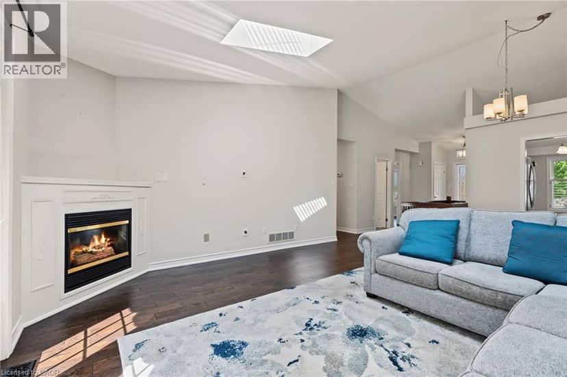 173 WILSON Street W Unit# 4 — photo 11 of 36