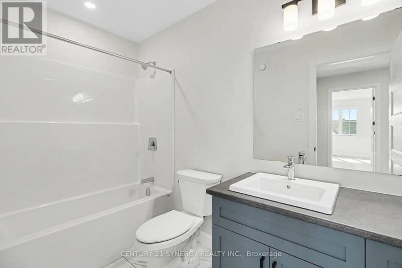 31 Helen Street — photo 13 of 24