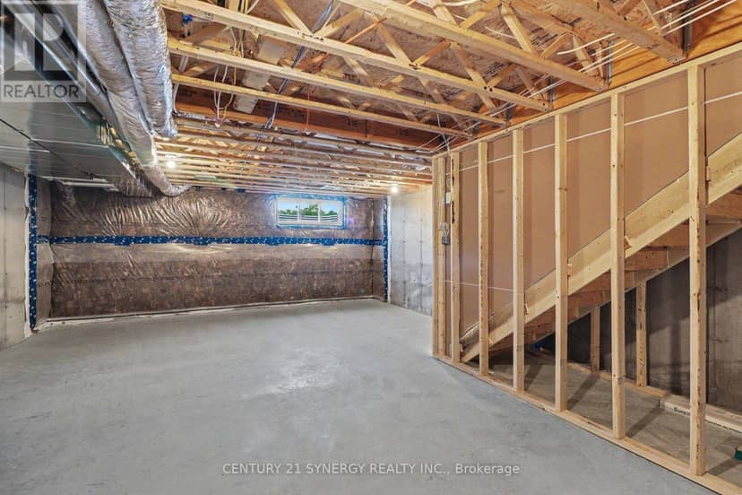 31 Helen Street — photo 24 of 24