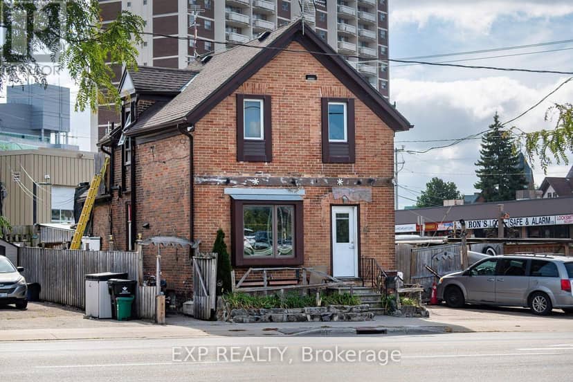 115 Victoria Street N — photo 7 of 40