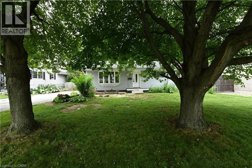 15 MILLER Drive, Ancaster