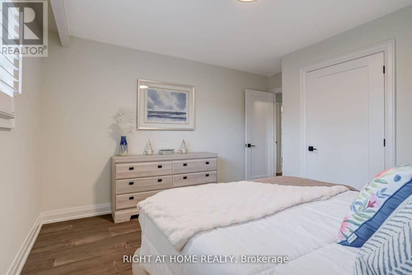 260 Louis Drive — photo 20 of 40
