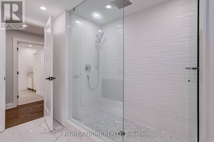 260 Louis Drive — photo 34 of 40